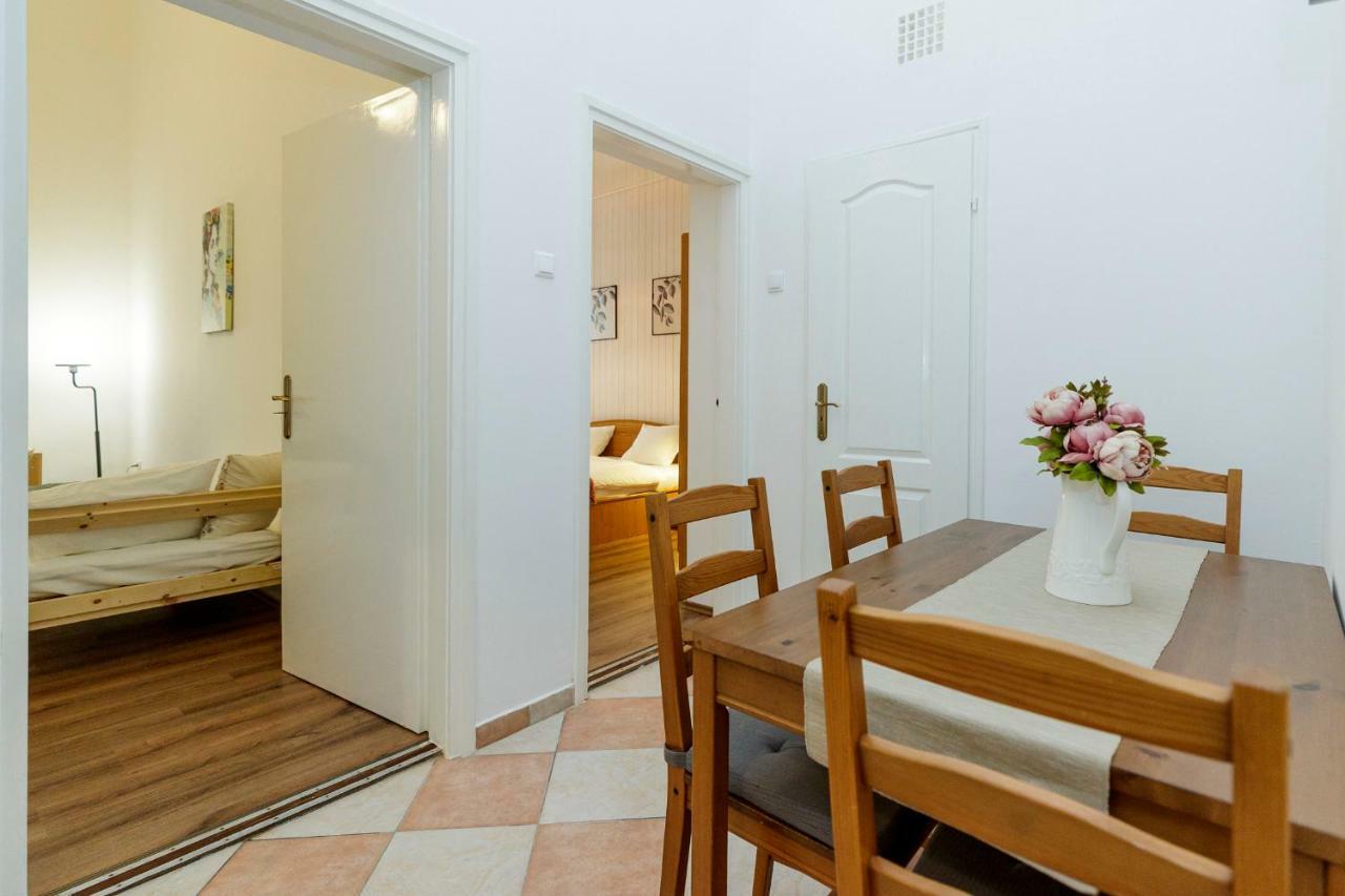 Sophie Apartman Eger Exterior photo