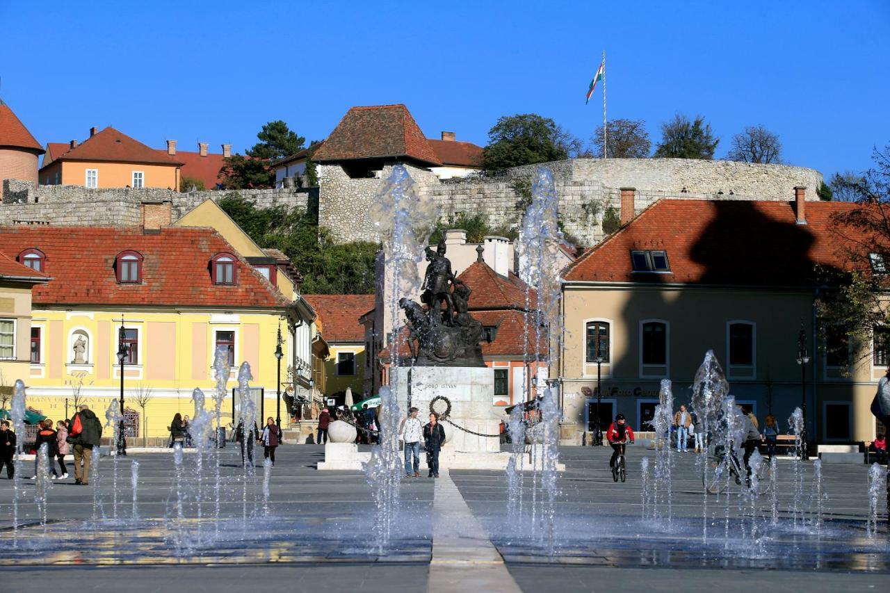 Sophie Apartman Eger Exterior photo